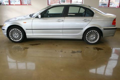 2003 BMW 330  xi