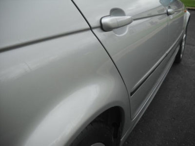 2005 BMW 330  xi