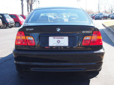 2005 BMW 330 i