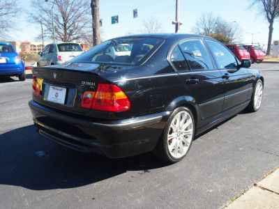 2005 BMW 330 i