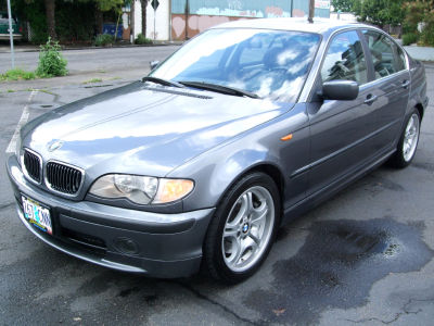 2003 BMW 330  i