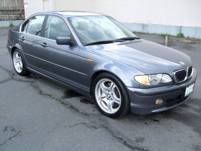 2003 BMW 330  i
