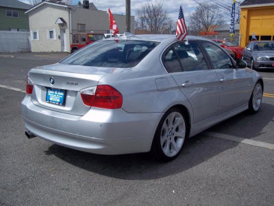 2006 BMW 330  i
