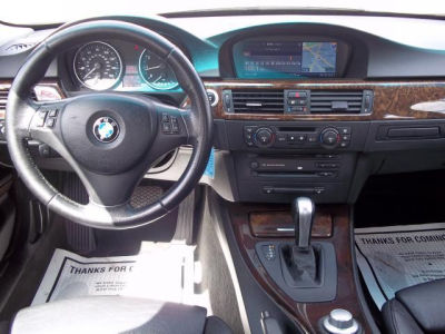 2006 BMW 330  i