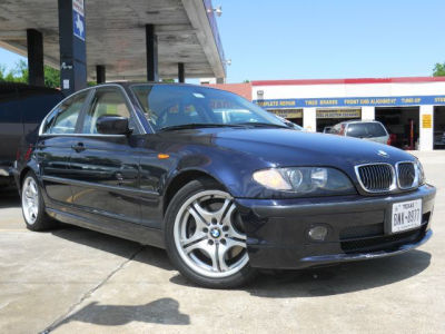 2004 BMW 330  i