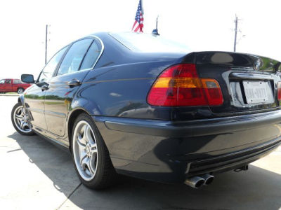 2004 BMW 330 i