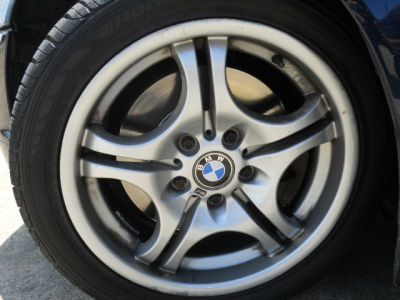 2004 BMW 330 i