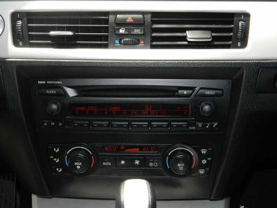 2006 BMW 330 i