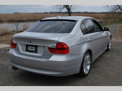 2006 BMW 330  i