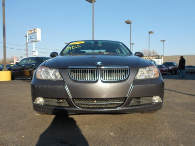 2006 BMW 330  i