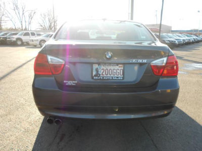 2006 BMW 330  i