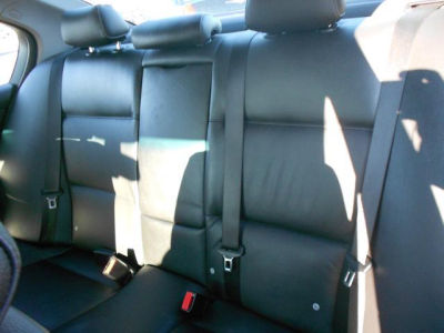 2006 BMW 330  i
