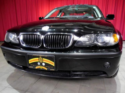 2004 BMW 330  xi