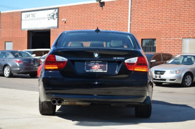 2006 BMW 330  i