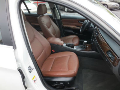 2006 BMW 330  i