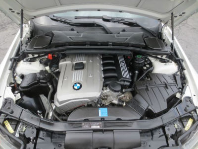 2006 BMW 330  i