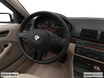 2005 BMW 330  i