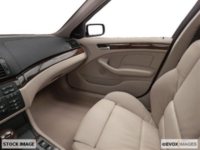 2005 BMW 330  i