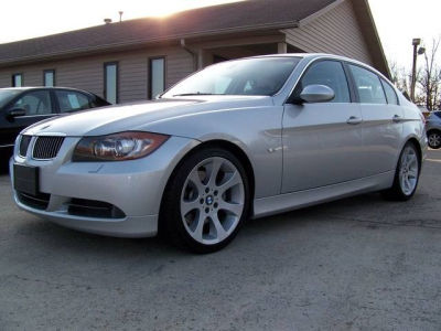 2006 BMW 330  i