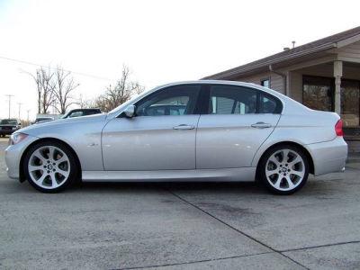2006 BMW 330  i