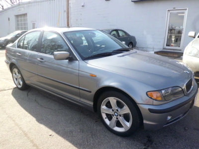 2005 BMW 330  xi