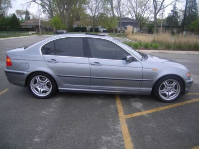 2004 BMW 330 i