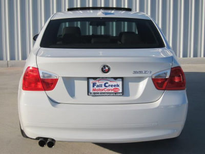 2006 BMW 330 i