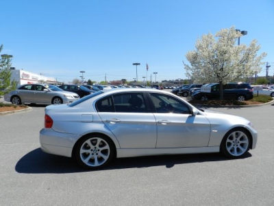 2006 BMW 330  i