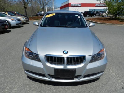 2006 BMW 330  i
