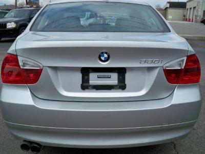 2006 BMW 330  i