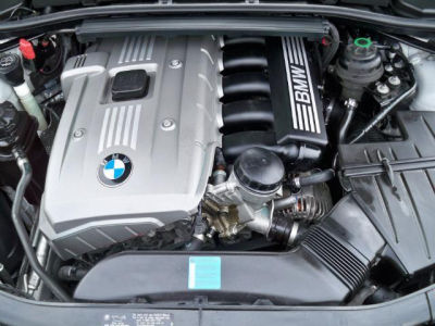 2006 BMW 330  i