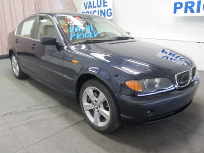 2004 BMW 330  xi