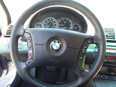 2003 BMW 330 i