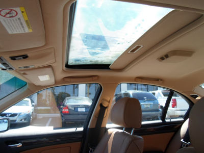 2003 BMW 330 i