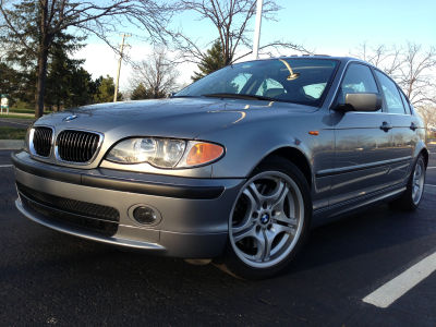 2003 BMW 330  i