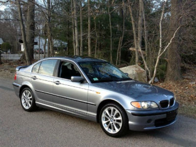 2003 BMW 330  xi