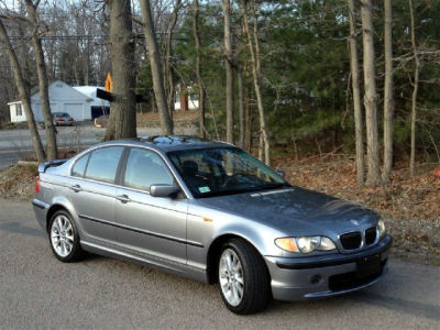 2003 BMW 330  xi