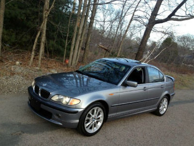 2003 BMW 330  xi