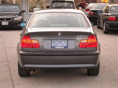 2002 BMW 330  xi