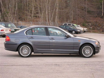 2002 BMW 330  xi
