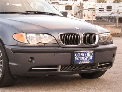 2002 BMW 330  xi