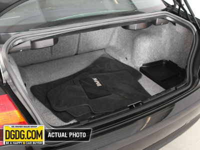 2005 BMW 330 i