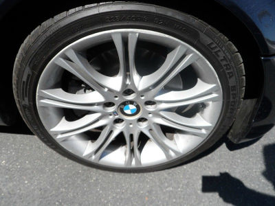 2005 BMW 330  i