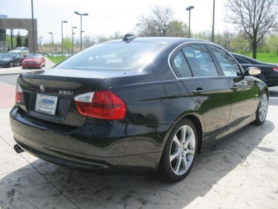 2006 BMW 330  i