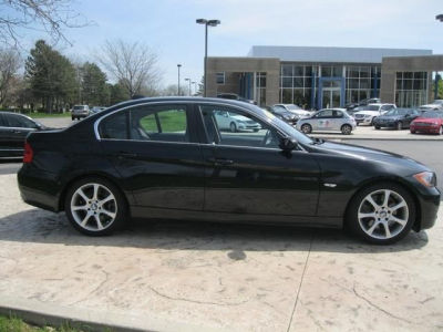 2006 BMW 330  i