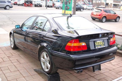 2004 BMW 330  xi
