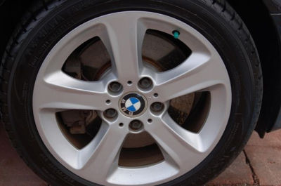 2004 BMW 330  xi