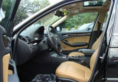 2004 BMW 330  xi