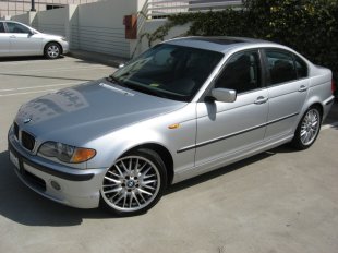 2003 BMW 330  i