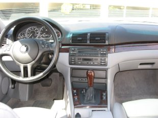 2003 BMW 330 i